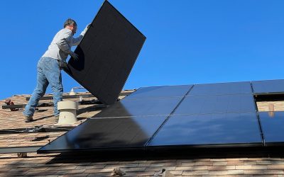 Spar strøm ved å installere solcelleanlegg på legesenteret